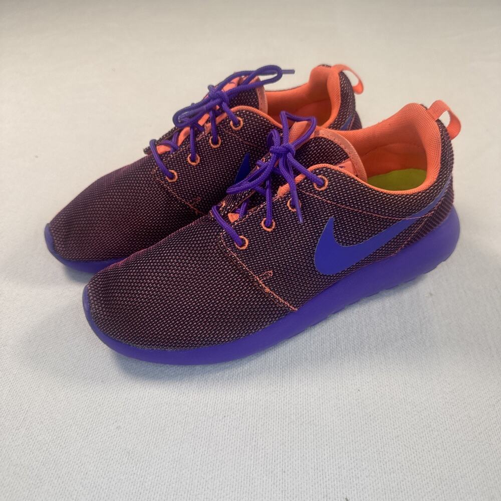 Nike Womens 511882-852 Roshe Run Bright Mango HyperGrape Size 9 Running Shoes
